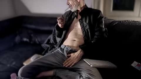 Im a   -  CAMGUY YOU  LIKE to FUCK online show from 10/28/25, 07:16