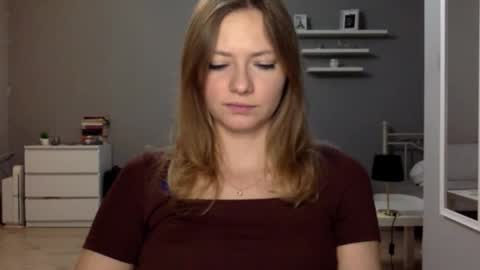 Millie online show from 11/08/25, 03:45