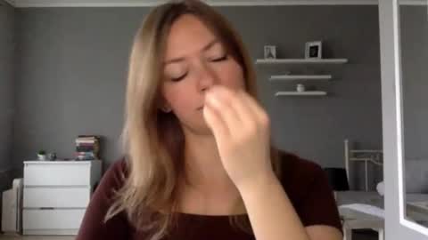 Millie online show from 11/09/25, 08:01