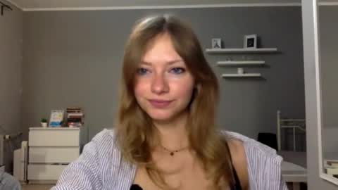 Millie online show from 12/20/25, 03:41