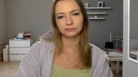 Millie online show from 01/11/26, 02:55