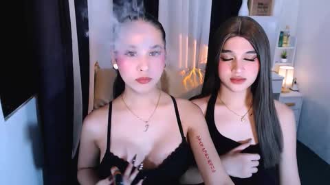 Snapshot of lux_white chatting on 10/22/25, 11:21 queen lux online show from 10/22/25, 11:21