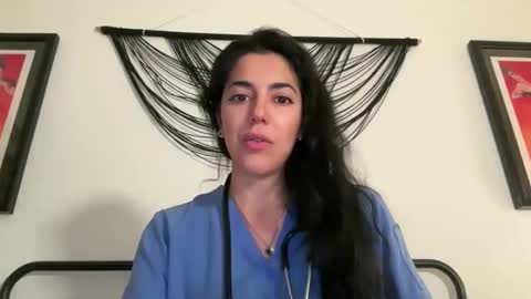 Snapshot of luxcher22 chatting on 03/27/26, 05:57 luxcher22 online show from 03/27/26, 05:57