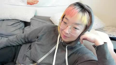 Snapshot of luxgray chatting on 12/09/24, 06:14 LuxGray online show from 12/09/24, 06:14