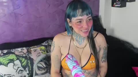 Luxifer  online show from 11/21/25, 01:04