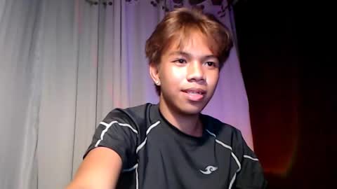 Snapshot of luxirfy_xx chatting on 05/22/26, 06:02 luxirfy online show from 05/22/26, 06:02