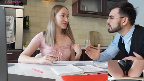 Snapshot of luxmur chatting on 12/08/24, 08:41 Becky and Andy online show from 12/08/24, 08:41