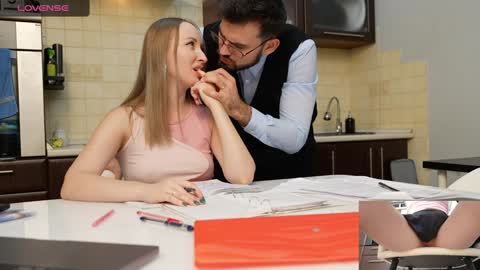 Snapshot of luxmur chatting on 12/09/24, 06:46 Becky and Andy online show from 12/09/24, 06:46