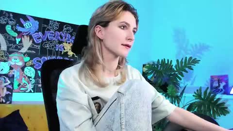 Ray online show from 02/17/25, 06:15