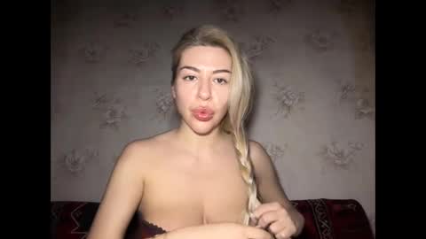 Snapshot of luxsonyastar chatting on 01/31/26, 08:40 LuxSonyaStar online show from 01/31/26, 08:40