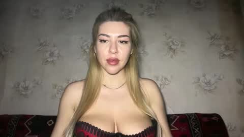 Snapshot of luxsonyastar chatting on 02/03/26, 08:36 LuxSonyaStar online show from 02/03/26, 08:36