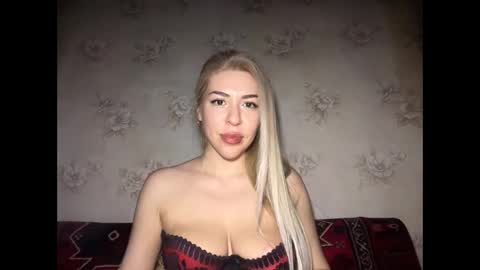 Snapshot of luxsonyastar chatting on 03/14/26, 08:36 LuxSonyaStar online show from 03/14/26, 08:36