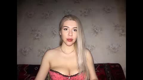 Snapshot of luxsonyastar chatting on 05/10/26, 08:03 LuxSonyaStar online show from 05/10/26, 08:03