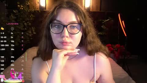 Snapshot of luxsopphia_ chatting on 06/06/26, 12:32 luxsopphia_ online show from 06/06/26, 12:32