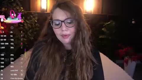 Snapshot of luxsopphia_ chatting on 07/03/26, 12:33 luxsopphia_ online show from 07/03/26, 12:33