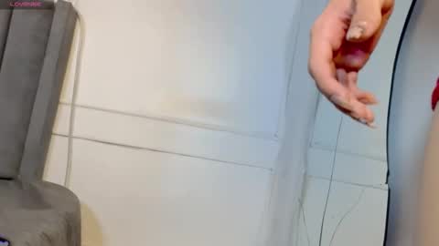 Snapshot of luxuryheaven chatting on 11/21/25, 08:18 Tommy and Polly online show from 11/21/25, 08:18