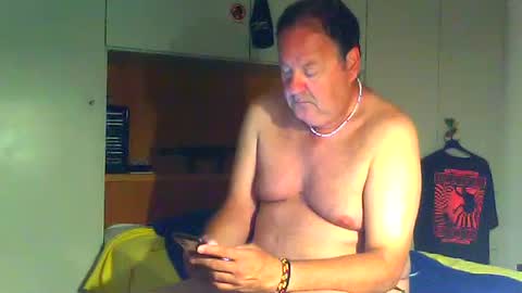 Snapshot of luxx72boy chatting on 07/14/26, 03:11 luxx72boy online show from 07/14/26, 03:11