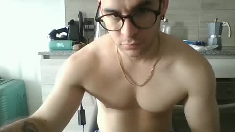 Snapshot of luzardol chatting on 10/18/25, 03:46 luzardol online show from 10/18/25, 03:46