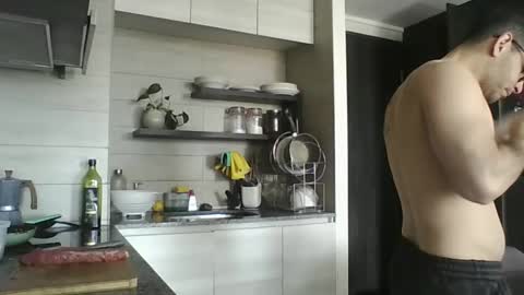 Snapshot of luzardol chatting on 10/19/25, 05:35 luzardol online show from 10/19/25, 05:35