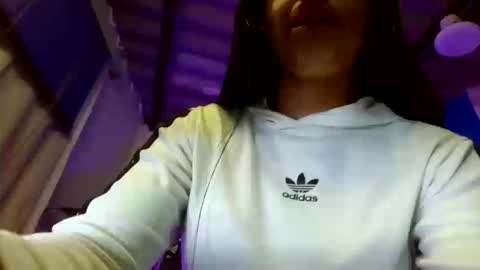 Snapshot of luzzy_cam chatting on 10/17/25, 10:56 luzzy I hope your visit and that we manage to get very hot online show from 10/17/25, 10:56