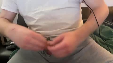 lvernon805 online show from 03/11/25, 05:35