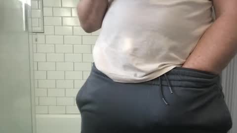 lvguynextdoor440656 online show from 11/02/25, 07:49