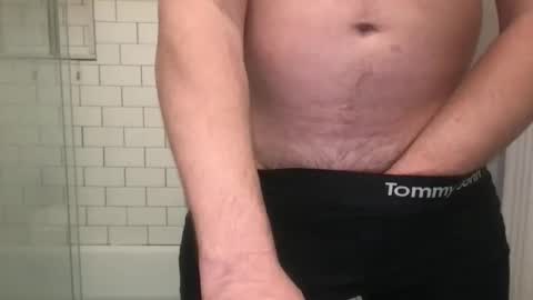 lvguynextdoor440656 online show from 11/12/25, 09:25