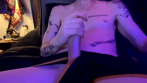 Snapshot of lwooda chatting on 09/27/25, 02:49 lwooda online show from 09/27/25, 02:49