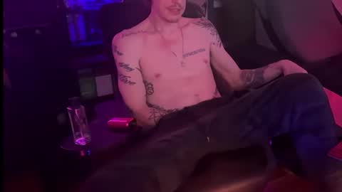 Snapshot of lwooda chatting on 10/18/25, 09:54 lwooda online show from 10/18/25, 09:54