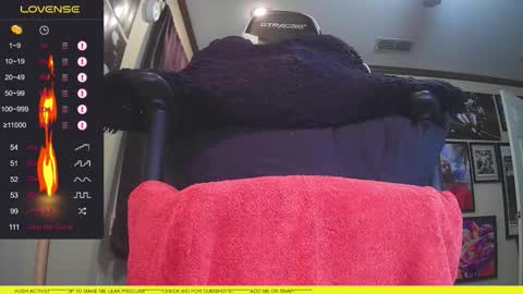 Snapshot of lxbbcxl chatting on 12/20/25, 03:57 lxbbcxl online show from 12/20/25, 03:57