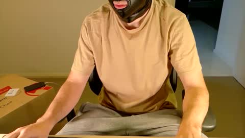 lxgxnd99 online show from 02/12/26, 09:04