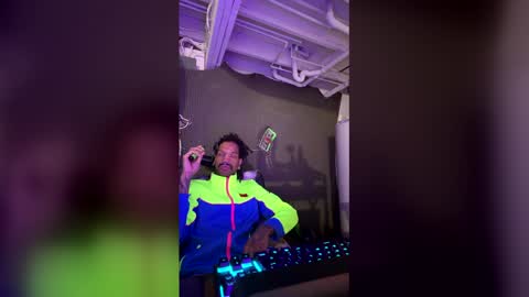 Snapshot of lxrdhxkvgemvsterjuice chatting on 04/28/26, 01:49 lxrdhxkvgemvsterjuice online show from 04/28/26, 01:49