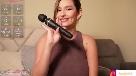 lya_aron_couple online show from 02/18/25, 11:41