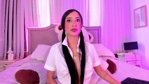 Snapshot of lya_brown chatting on 04/23/26, 11:31 lya_brown online show from 04/23/26, 11:31