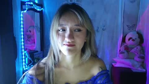 Snapshot of lya_ch chatting on 09/22/25, 10:01 Call me Lia online show from 09/22/25, 10:01