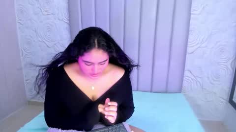 Snapshot of lya_dubois_ chatting on 02/24/26, 02:48 LYA DUBOIS online show from 02/24/26, 02:48