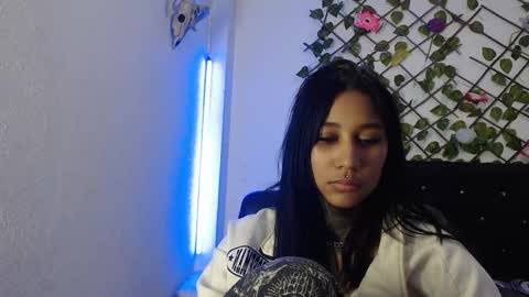 Snapshot of lyam_ebony chatting on 12/23/25, 01:36 lyam_ebony online show from 12/23/25, 01:36