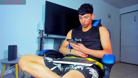 Snapshot of lyam_russo chatting on 04/15/26, 07:59 Lyam online show from 04/15/26, 07:59