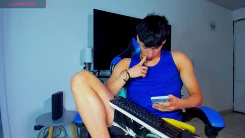 Snapshot of lyam_russo chatting on 05/05/26, 05:37 Lyam online show from 05/05/26, 05:37