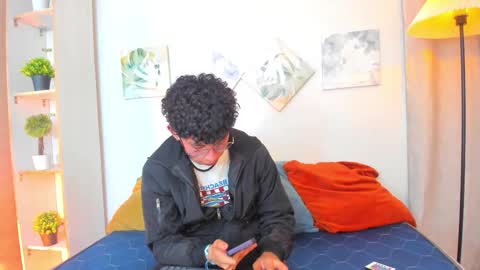 Lyan online show from 01/18/26, 01:31