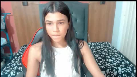 lyanamerry03 online show from 10/02/25, 08:49