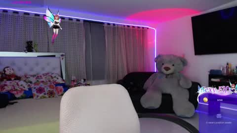 Lyann  online show from 05/15/26, 02:18