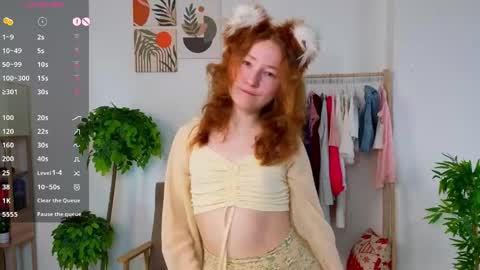 Snapshot of lydaerne chatting on 05/26/26, 01:34 Call me Liddy Im so new here show me how to get fun here please online show from 05/26/26, 01:34