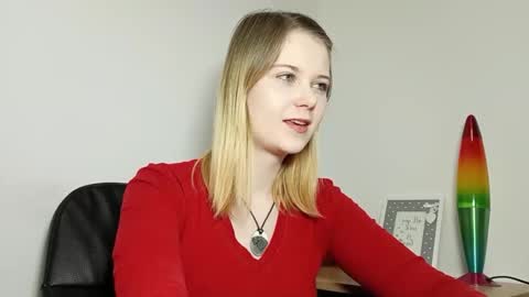 Snapshot of lydiasunny chatting on 09/16/25, 06:09 Lydia online show from 09/16/25, 06:09