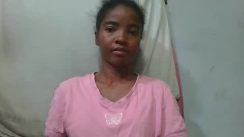 lydie856696 online show from 05/20/26, 06:47