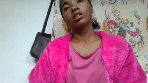 Snapshot of lydie856696 chatting on 07/10/26, 03:33 lydie856696 online show from 07/10/26, 03:33