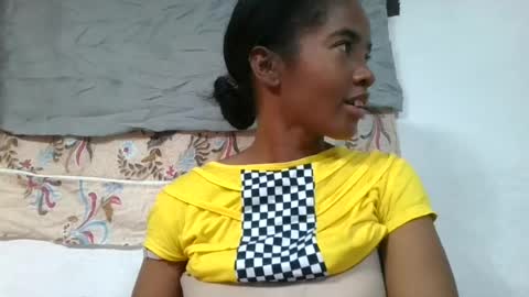 Snapshot of lydie856696 chatting on 07/18/26, 02:43 lydie856696 online show from 07/18/26, 02:43