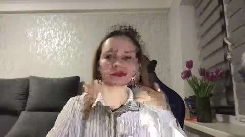 Snapshot of lyeeu25 chatting on 03/04/25, 09:00 Tina online show from 03/04/25, 09:00