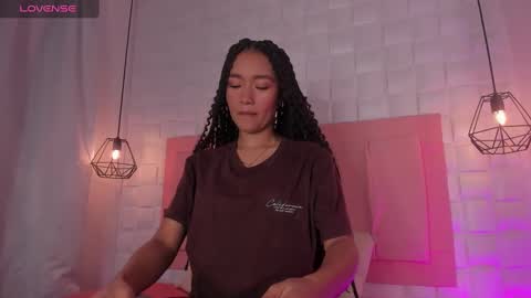 Lyhana Lee online show from 01/27/25, 12:26