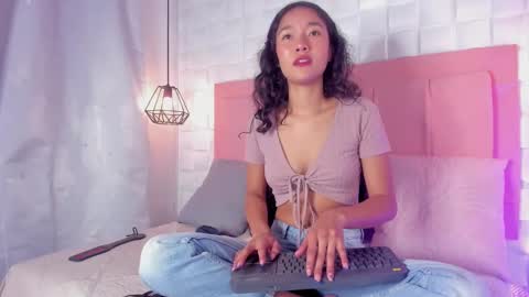 Lyhana Lee online show from 03/01/25, 04:00